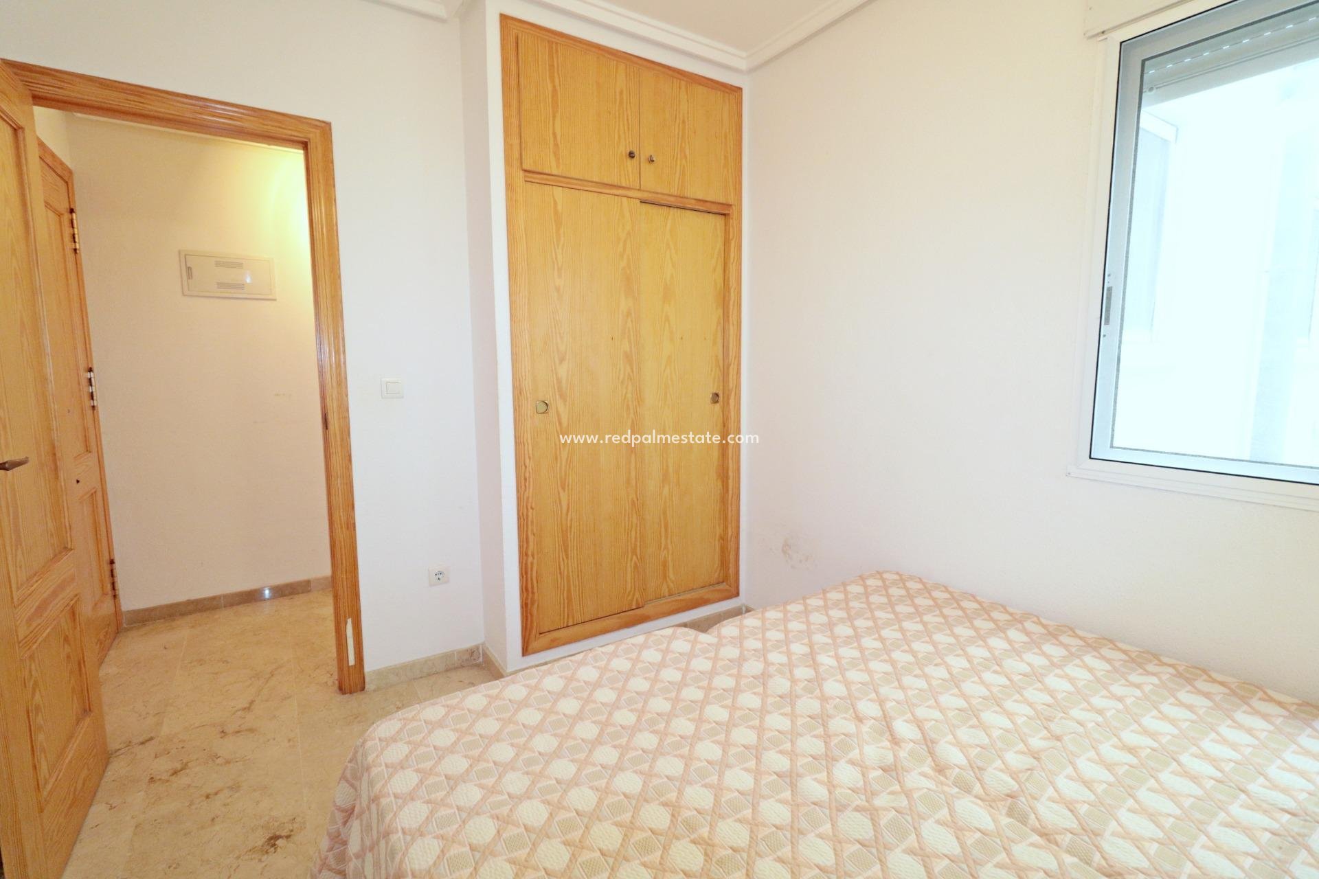 Videresalg - Leilighet -
Torrevieja - Playa del Cura