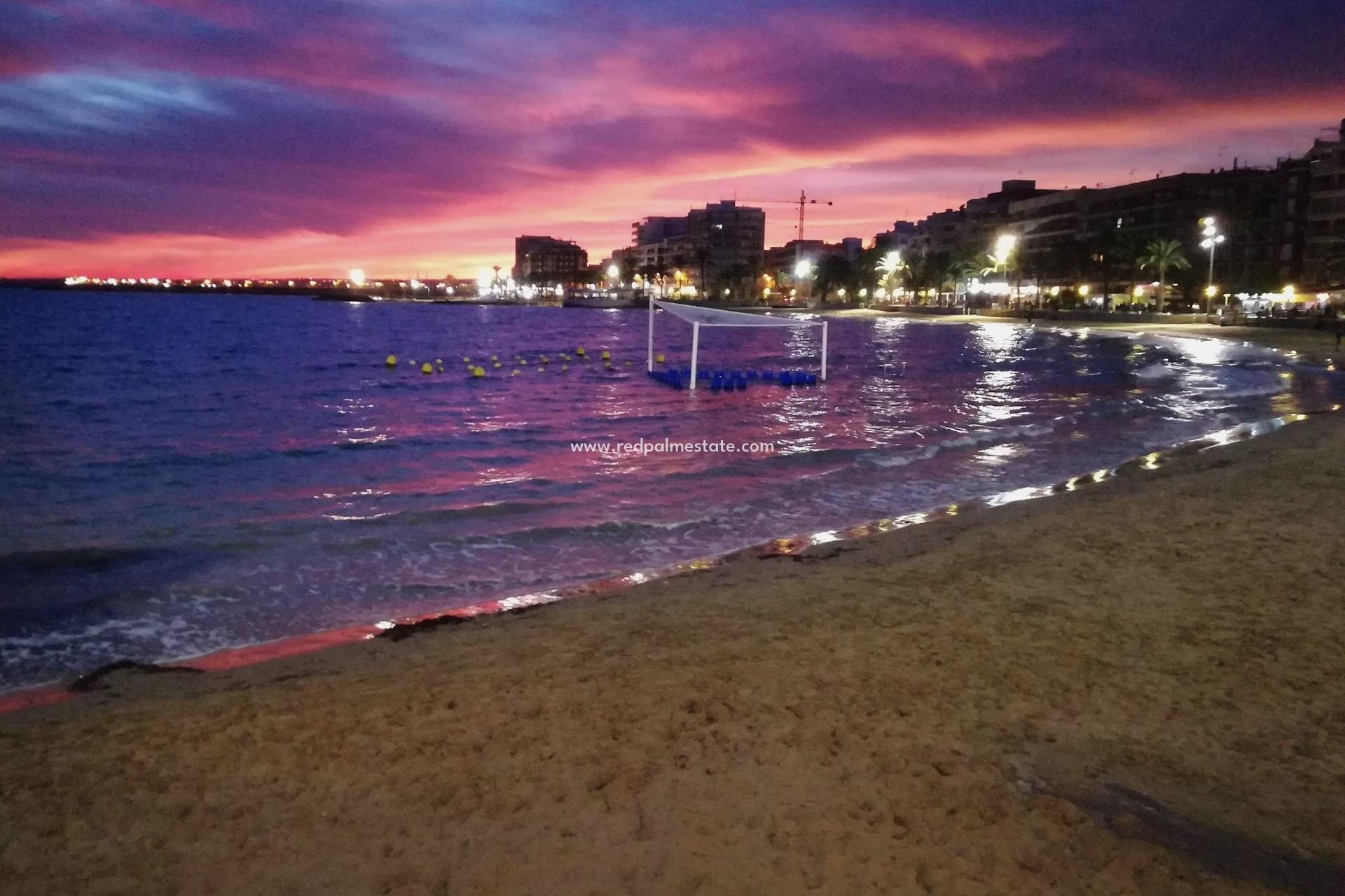 Videresalg - Leilighet -
Torrevieja - Playa del Cura