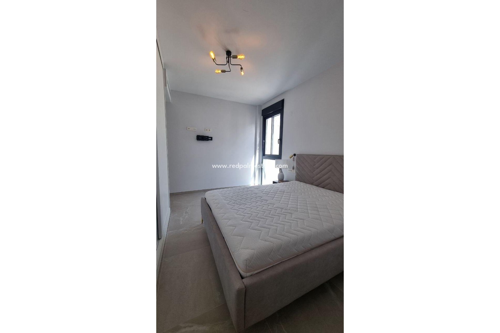 Videresalg - Leilighet -
Torrevieja - Playa del Cura