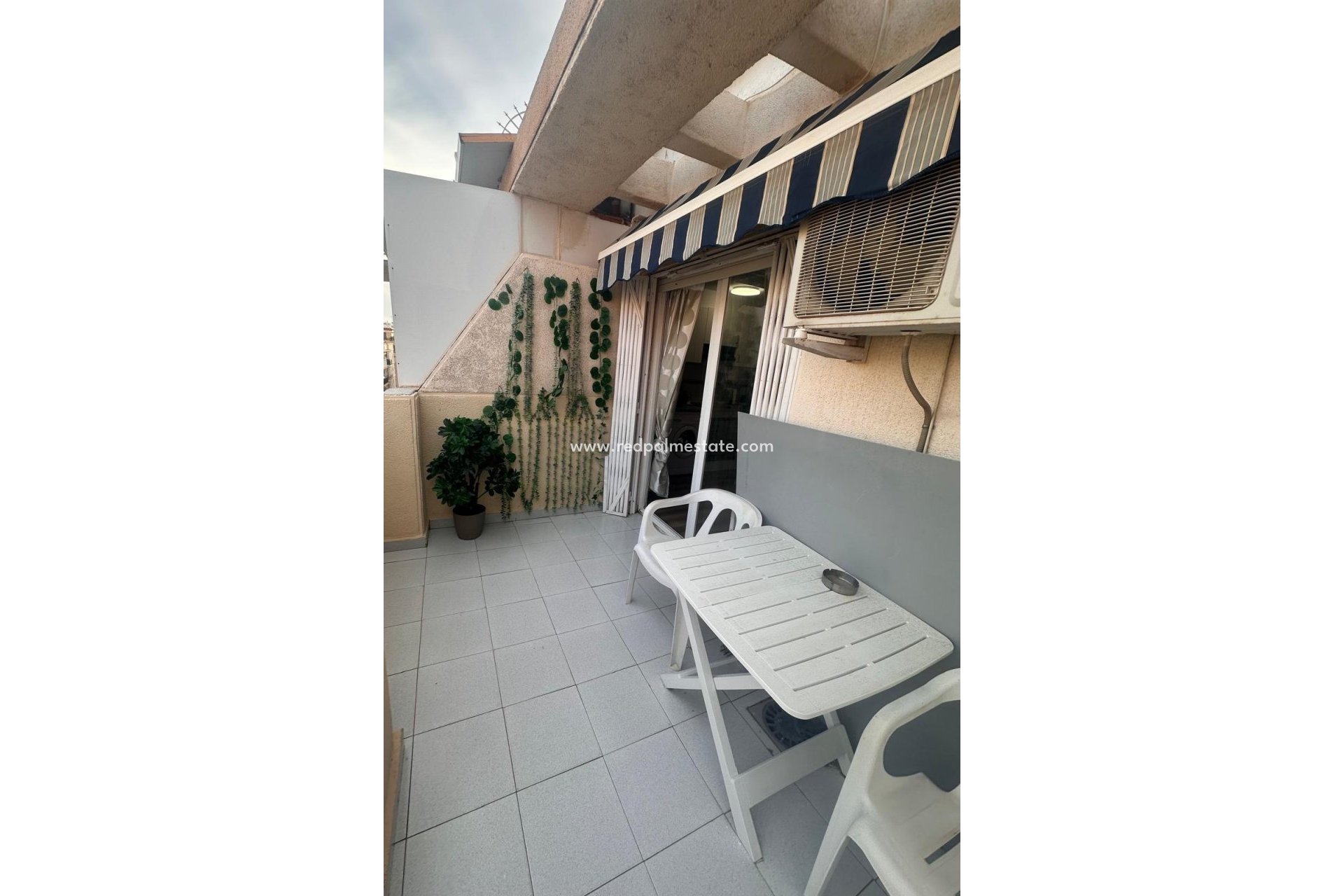 Videresalg - Leilighet -
Torrevieja - Playa del Cura