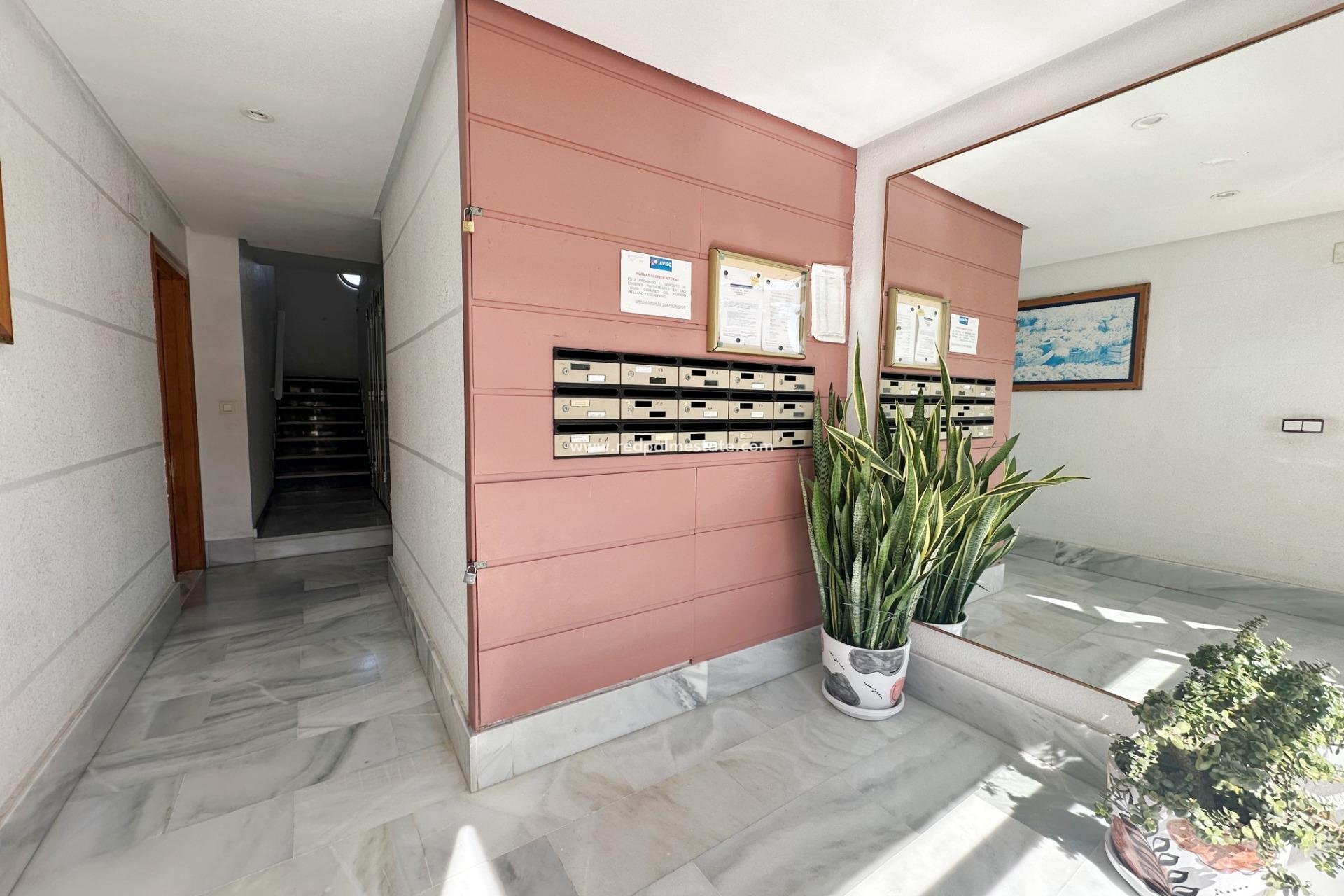 Videresalg - Leilighet -
Torrevieja - Playa del Cura