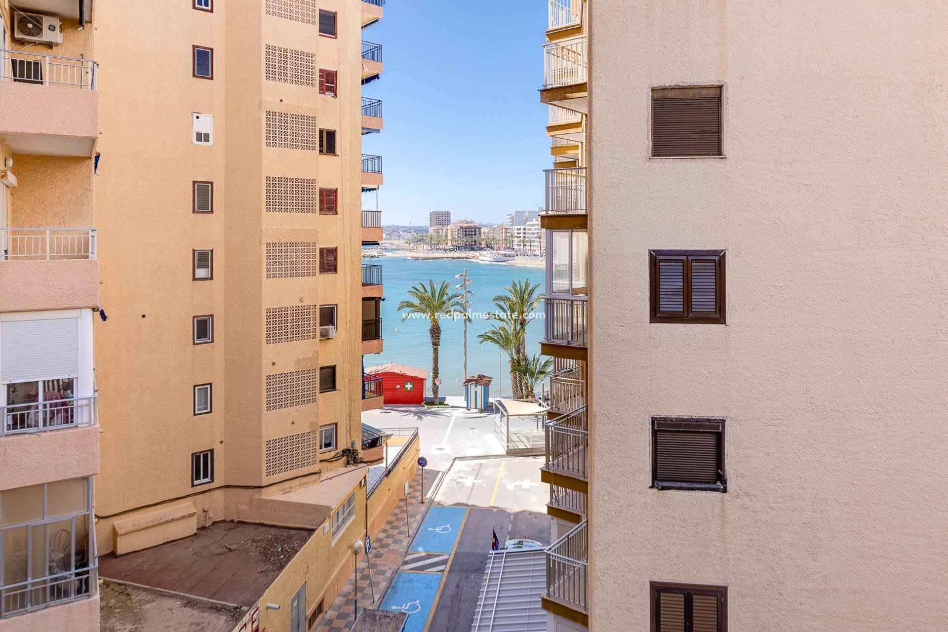 Videresalg - Leilighet -
Torrevieja - Playa del Cura