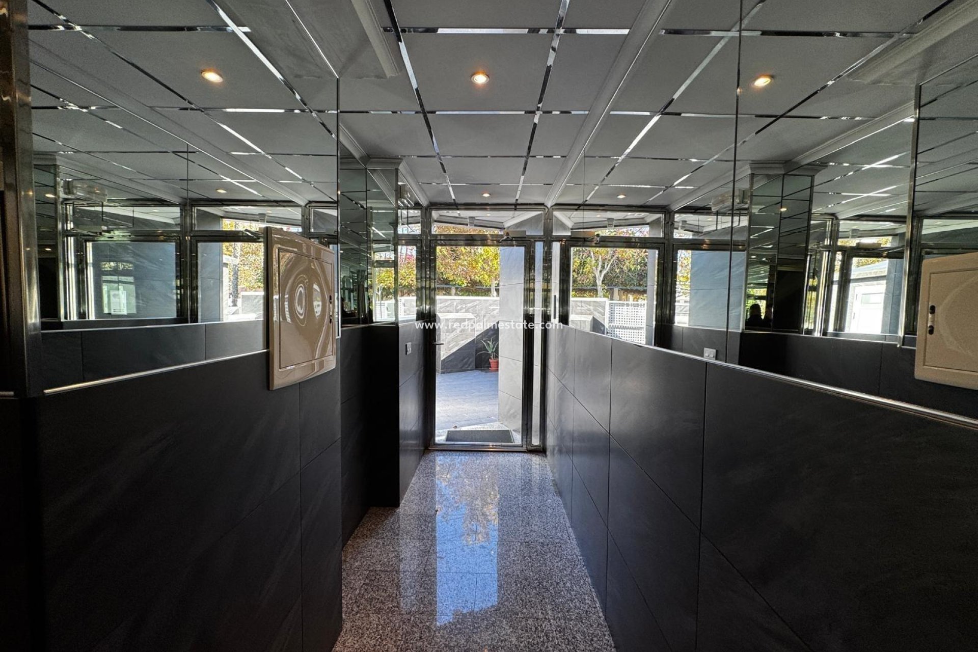 Videresalg - Leilighet -
Torrevieja - Playa del Cura