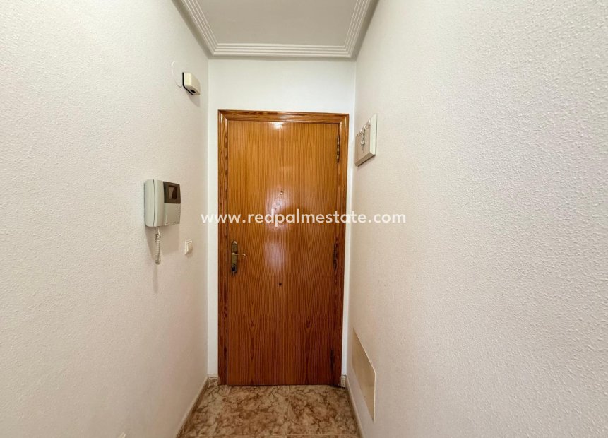Videresalg - Leilighet -
Torrevieja - Playa del Cura