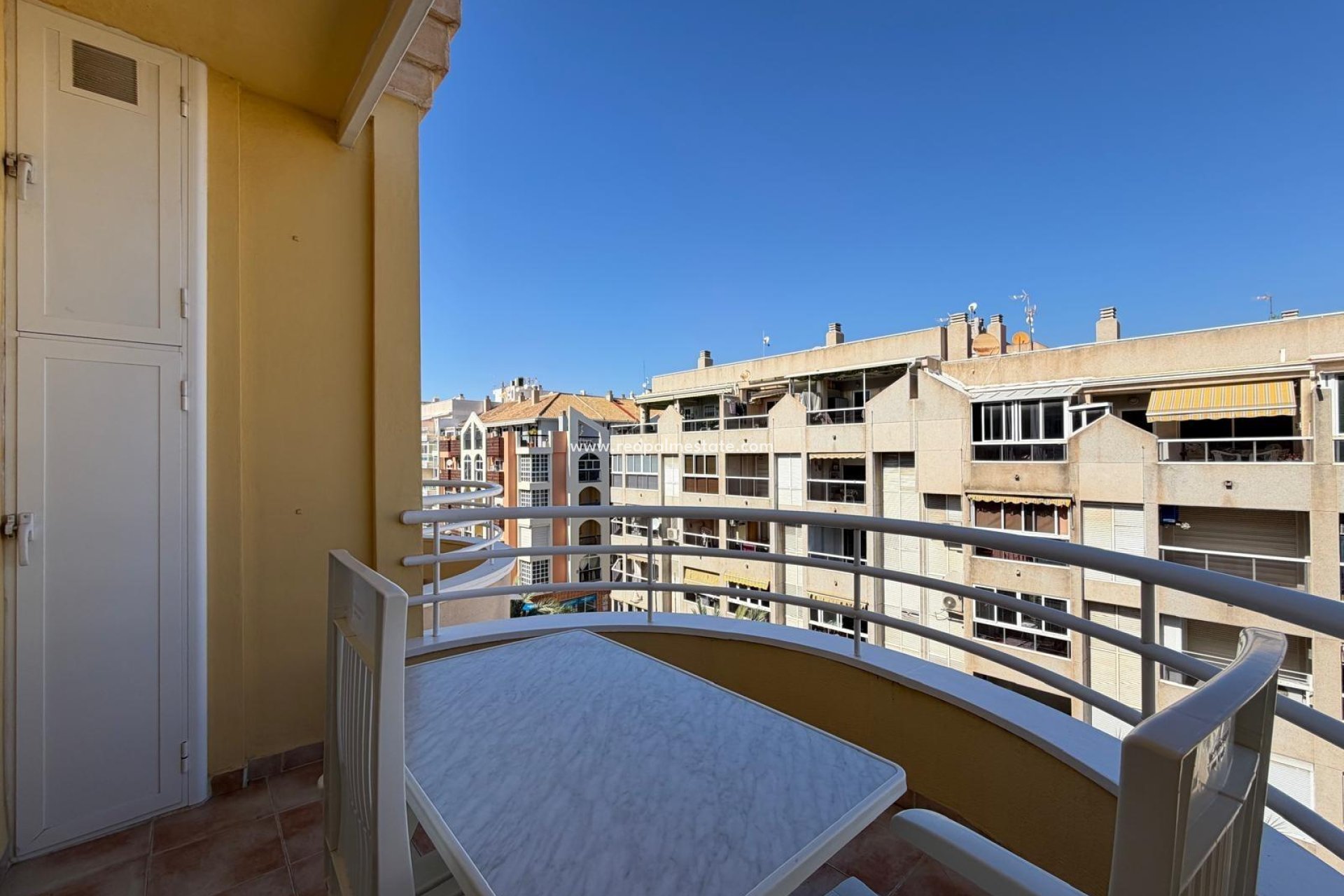 Videresalg - Leilighet -
Torrevieja - Playa del Cura