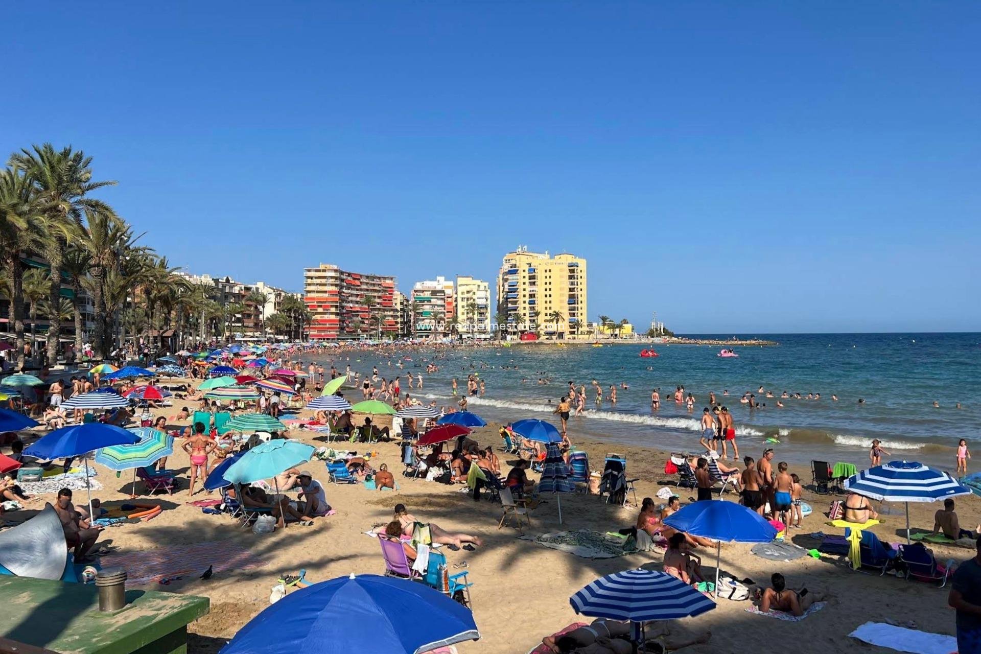 Videresalg - Leilighet -
Torrevieja - Playa del Cura