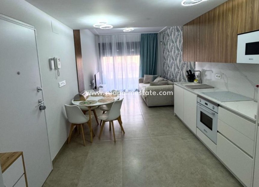 Videresalg - Leilighet -
Torrevieja - Playa del Cura