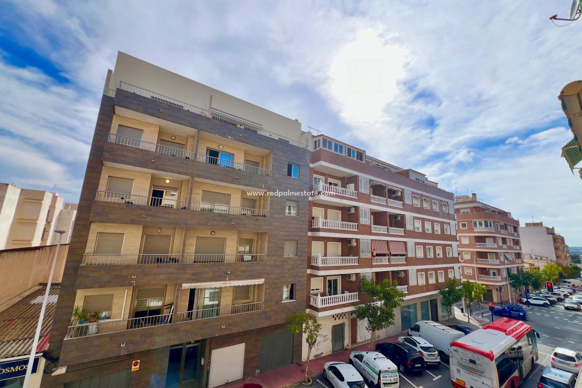 Videresalg - Leilighet -
Torrevieja - Puerto Deportivo