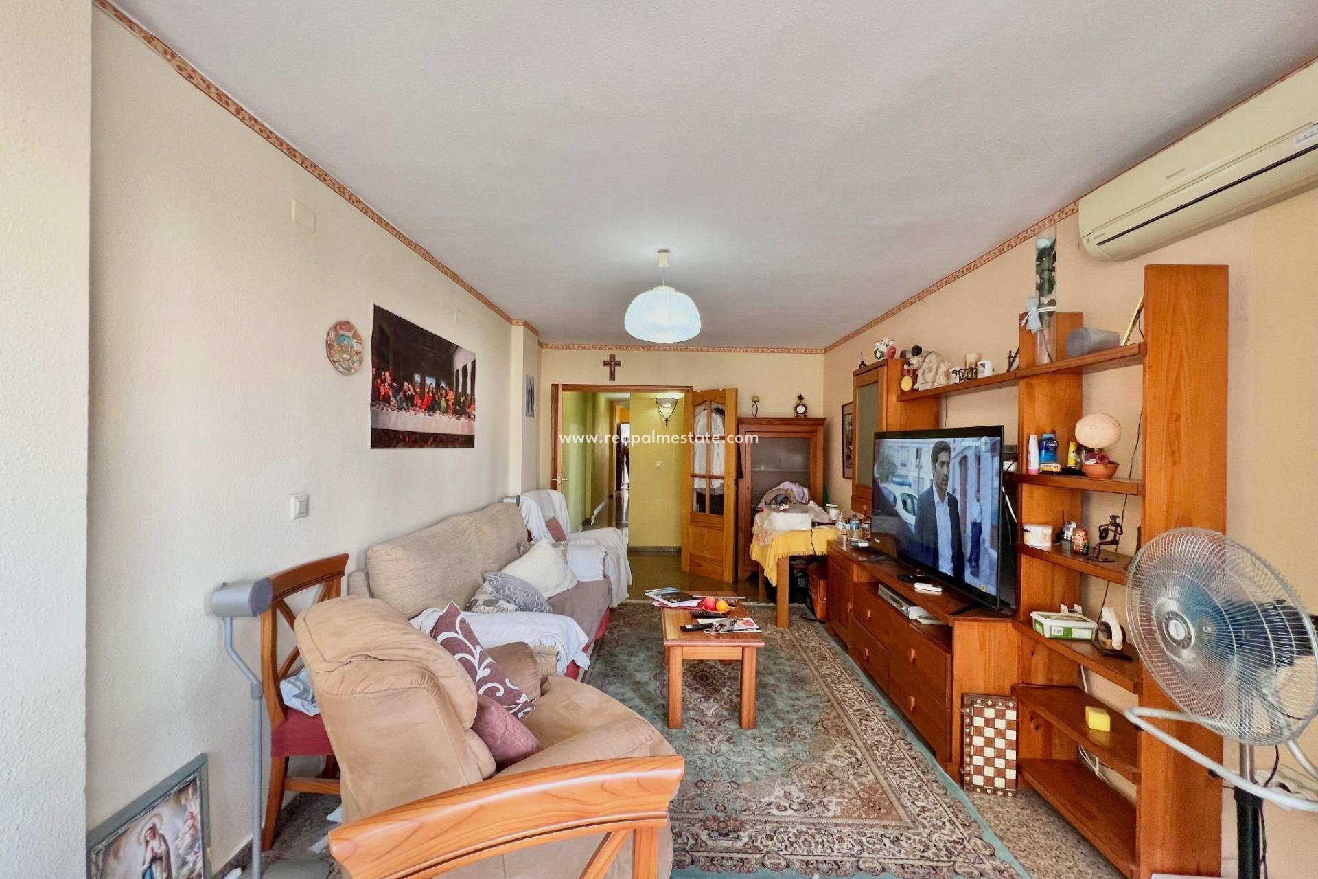 Videresalg - Leilighet -
Torrevieja - Puerto Deportivo