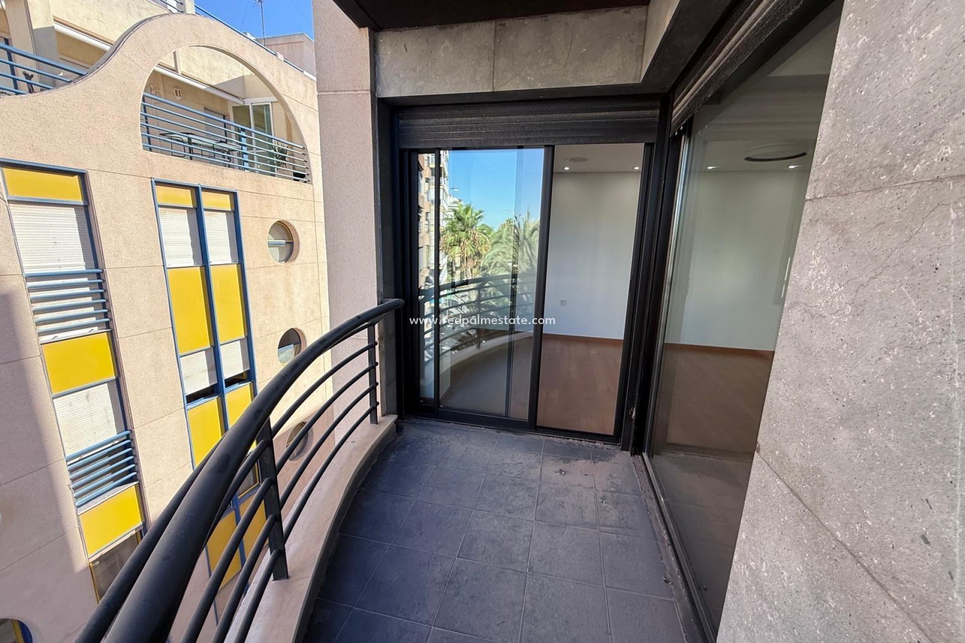 Videresalg - Leilighet -
Torrevieja - Puerto Deportivo