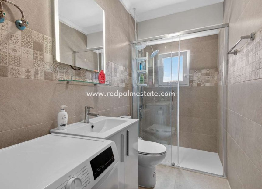 Videresalg - Leilighet -
Torrevieja - Punta prima