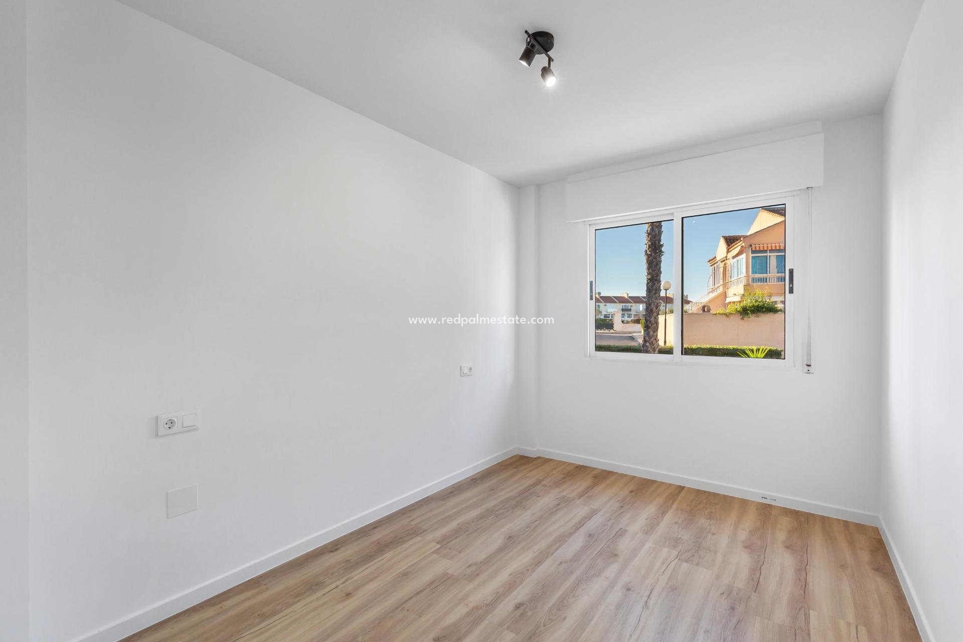 Videresalg - Leilighet -
Torrevieja - Torreblanca