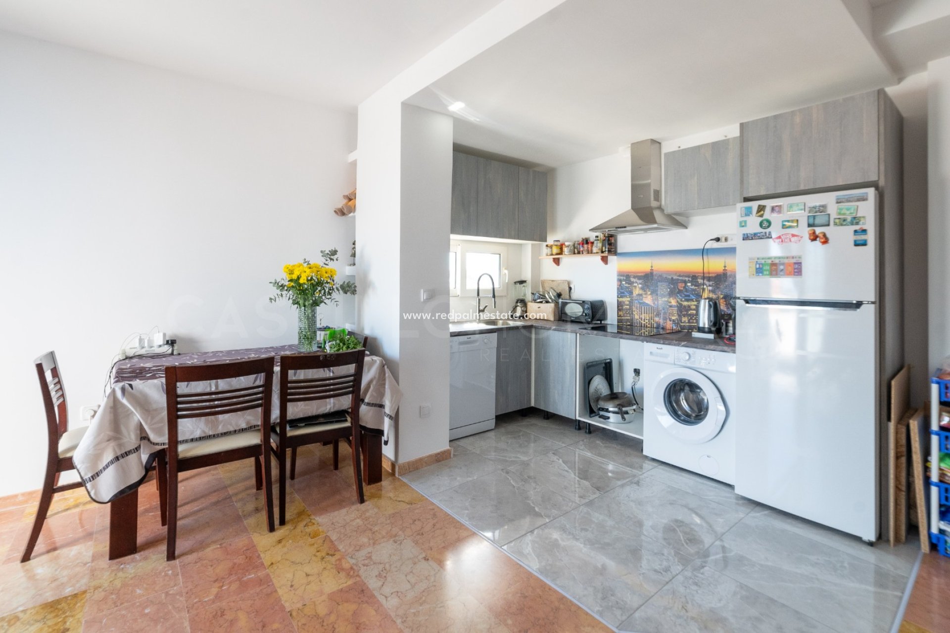 Videresalg - Leilighet -
Torrevieja - Torrelamata