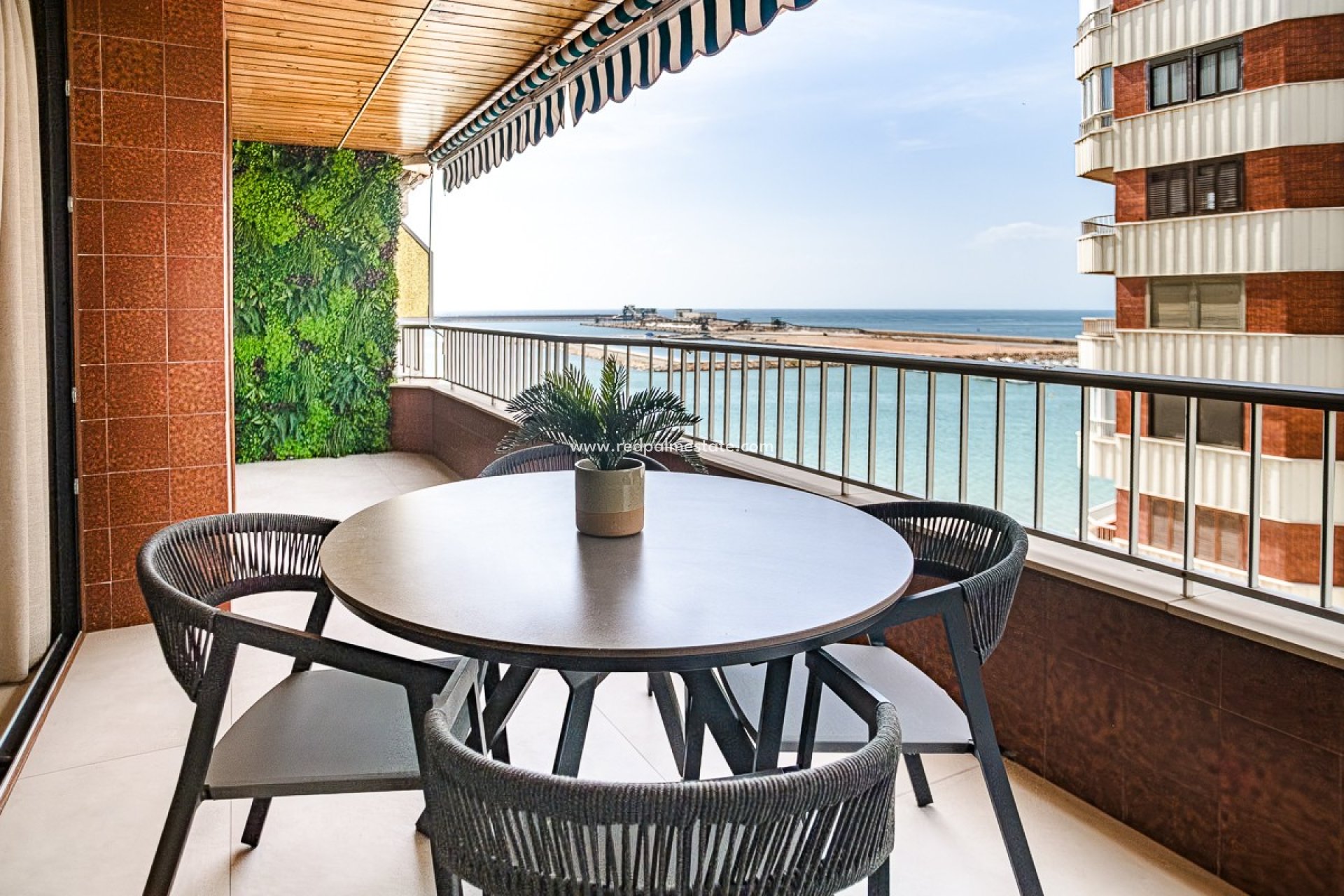 Videresalg - Leilighet -
Torrevieja