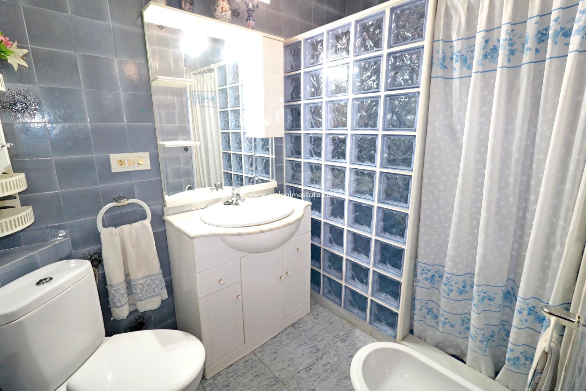 Videresalg - Leilighet -
Torrevieja