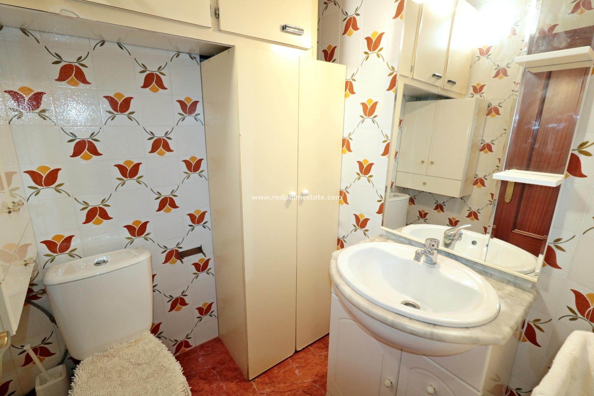 Videresalg - Leilighet -
Torrevieja