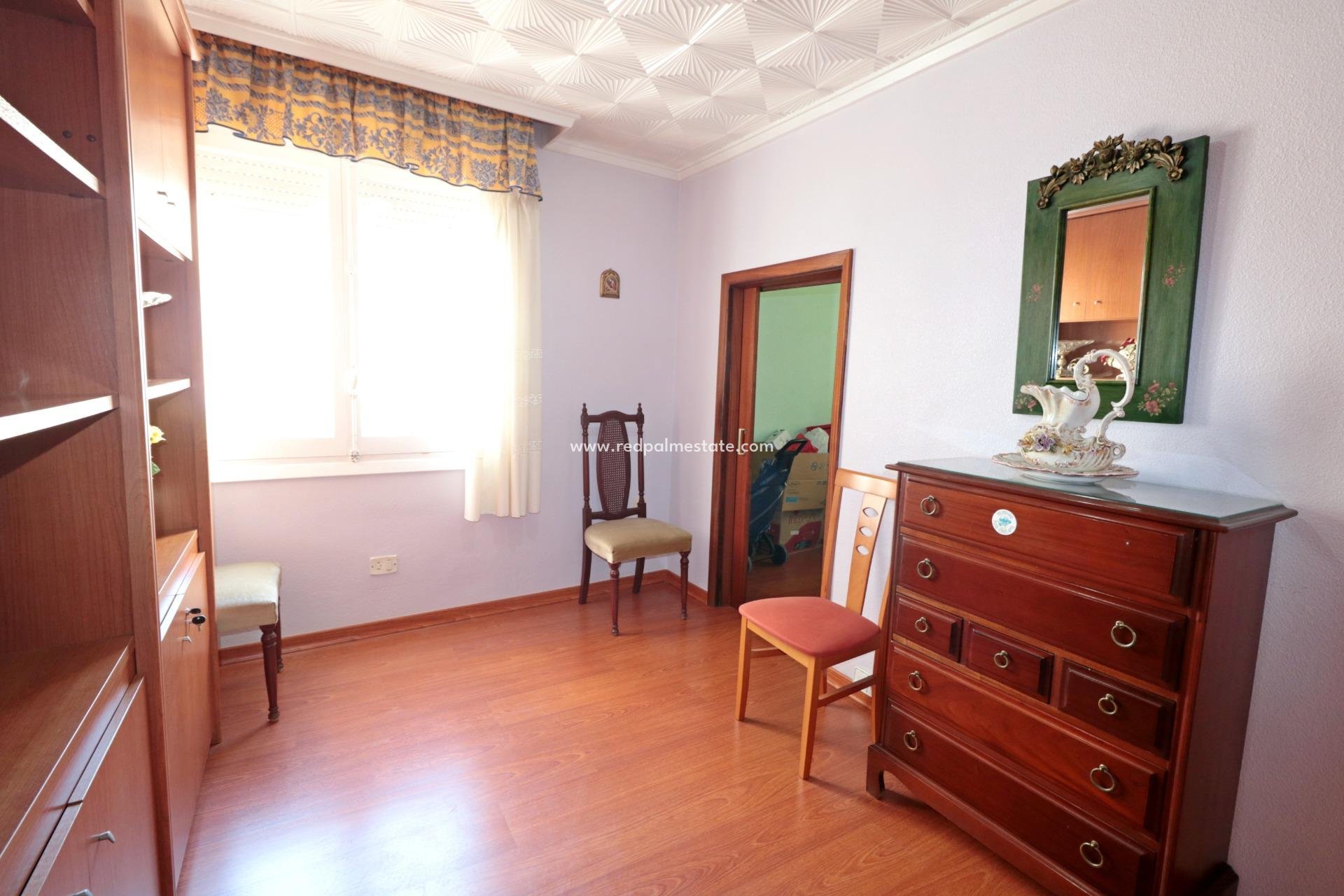 Videresalg - Leilighet -
Torrevieja
