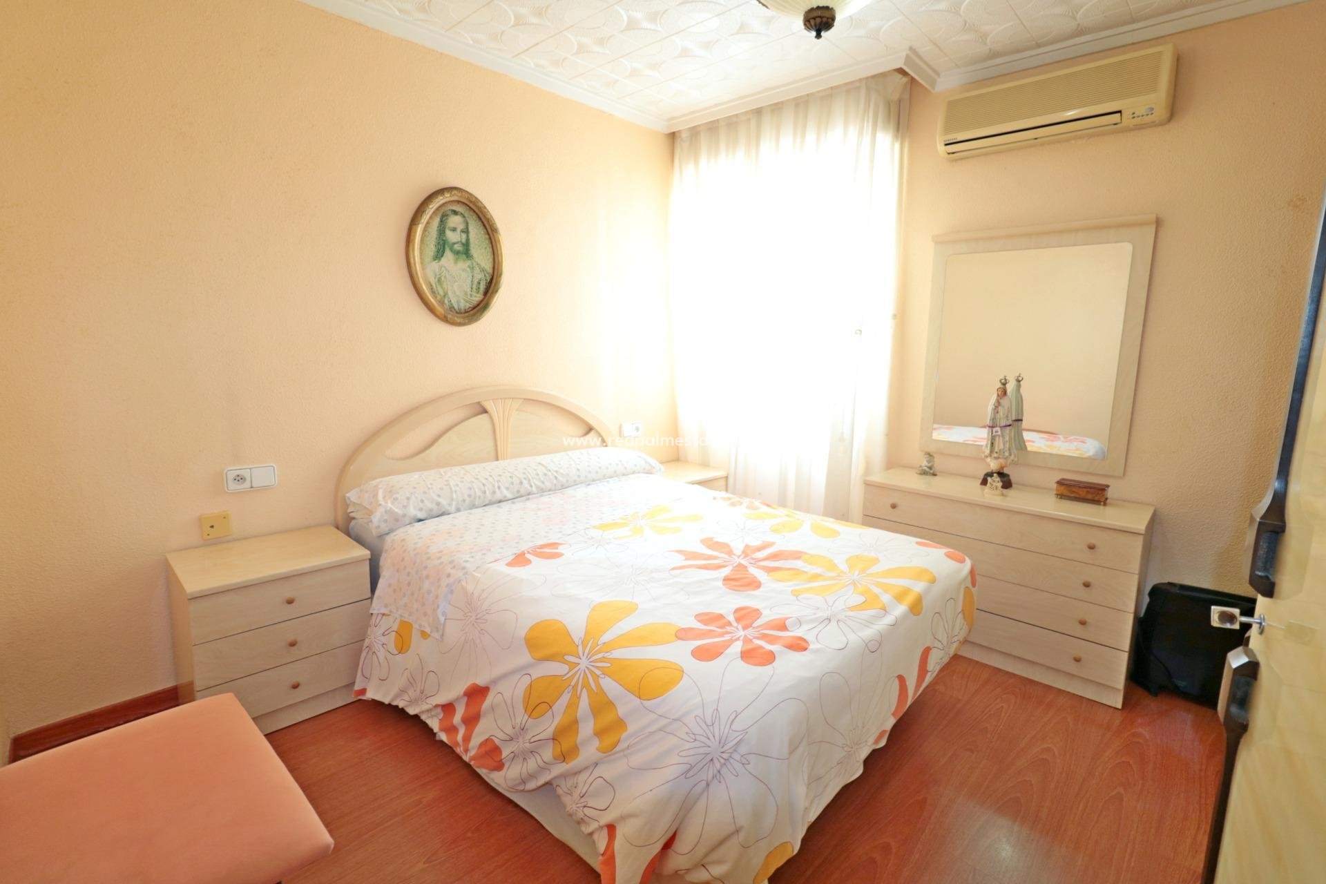 Videresalg - Leilighet -
Torrevieja