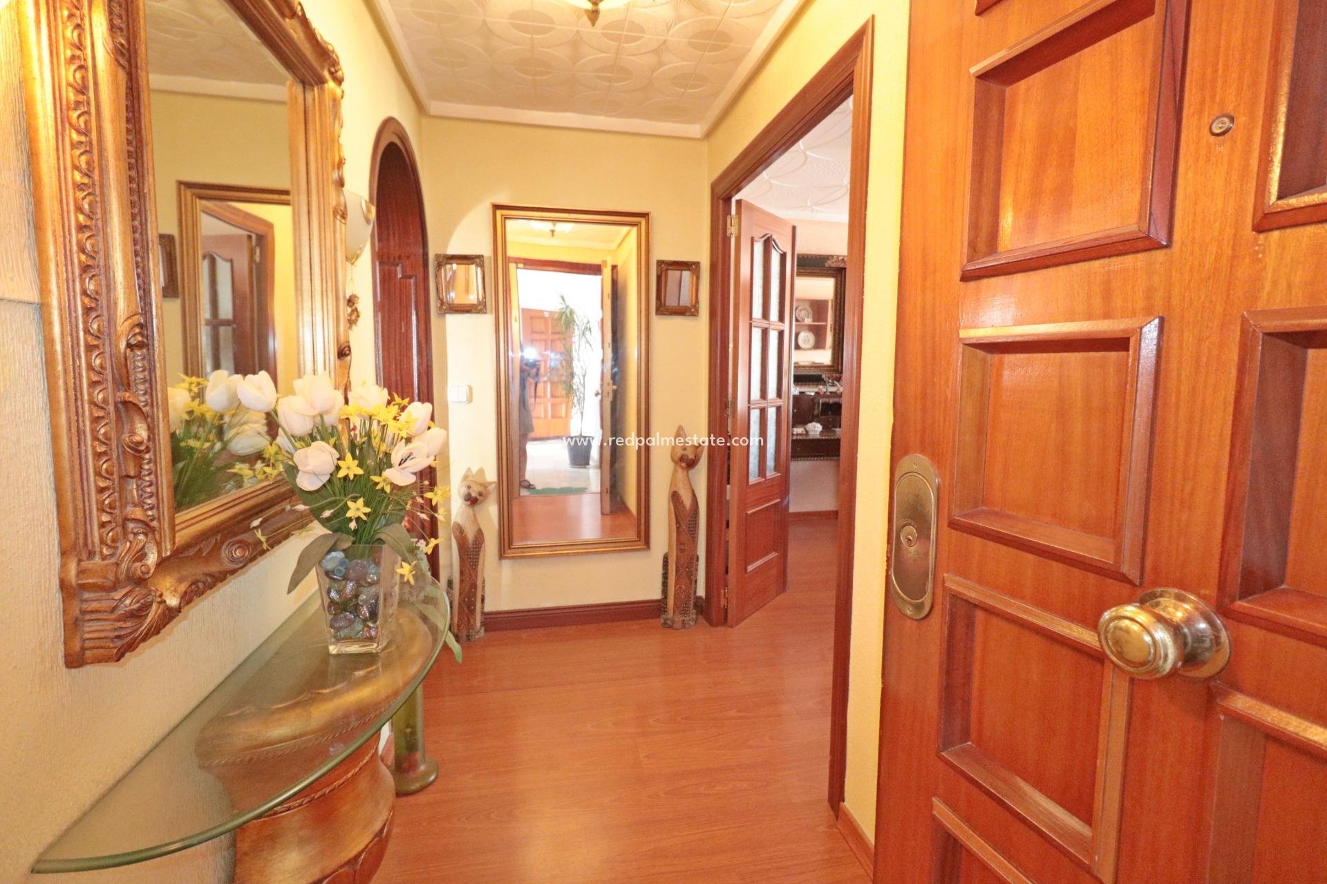Videresalg - Leilighet -
Torrevieja