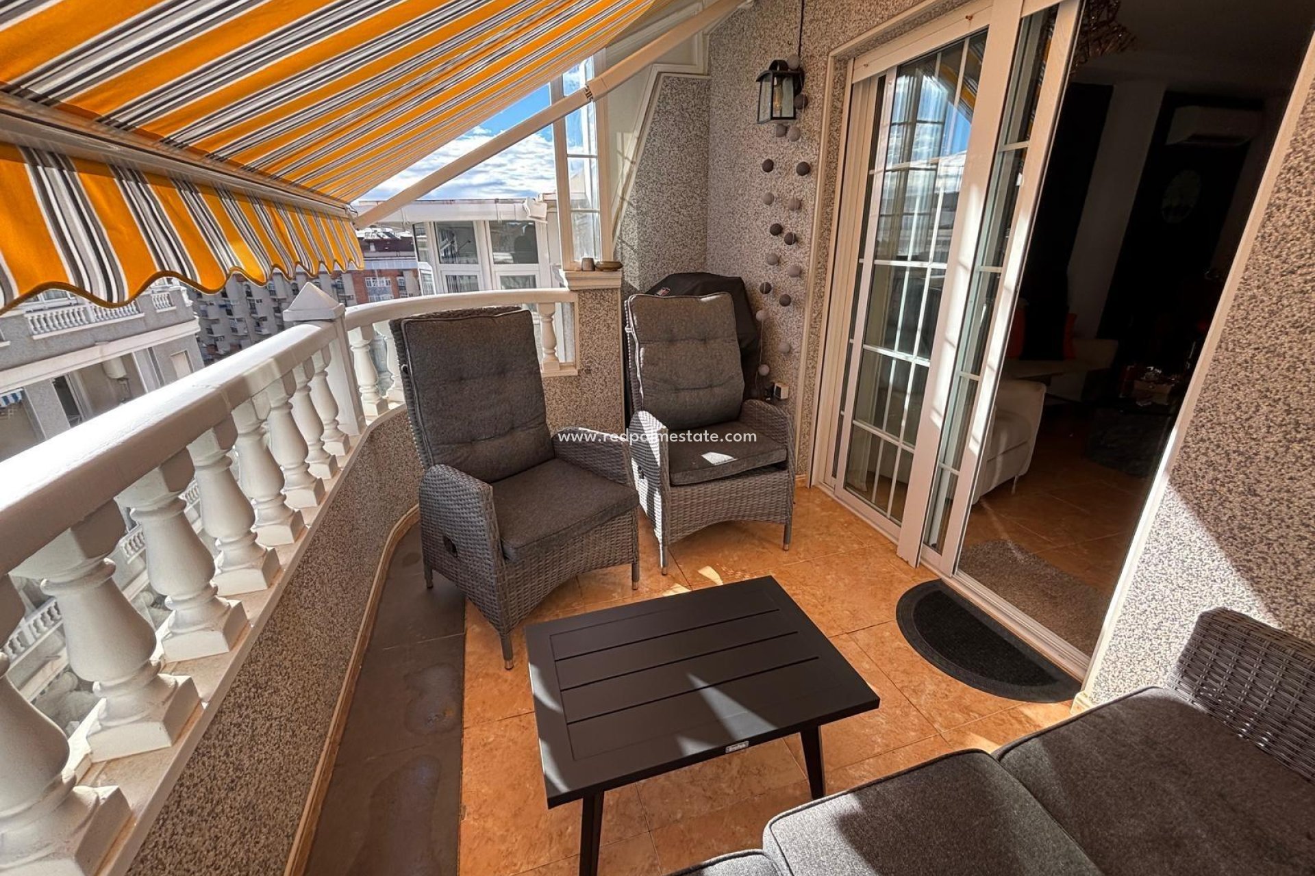 Videresalg - Leilighet -
Torrevieja