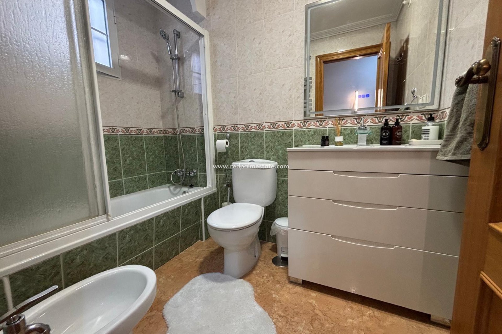 Videresalg - Leilighet -
Torrevieja