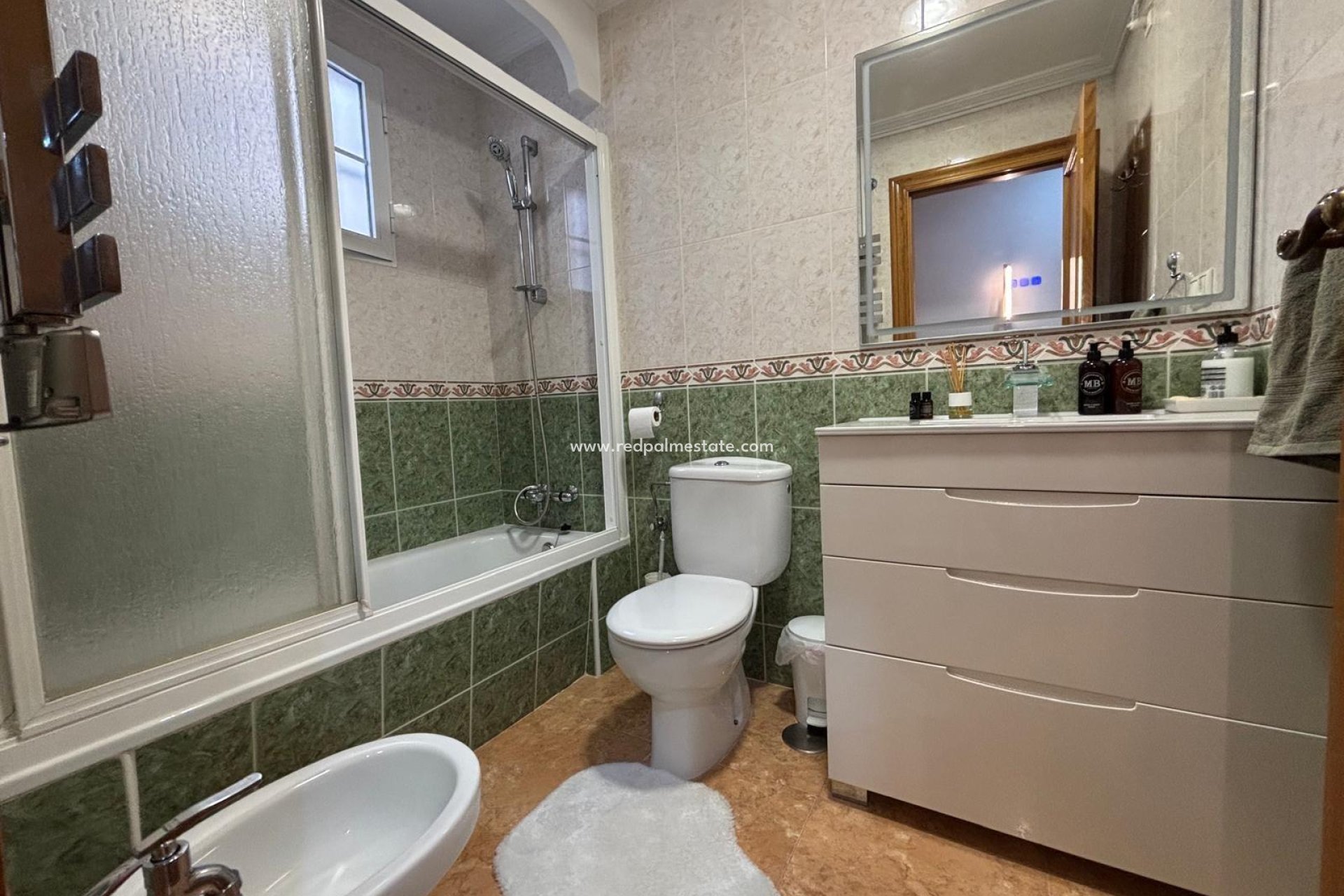 Videresalg - Leilighet -
Torrevieja