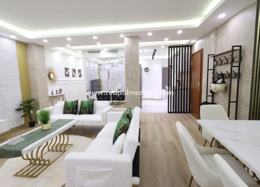 Videresalg - Leilighet -
Torrevieja