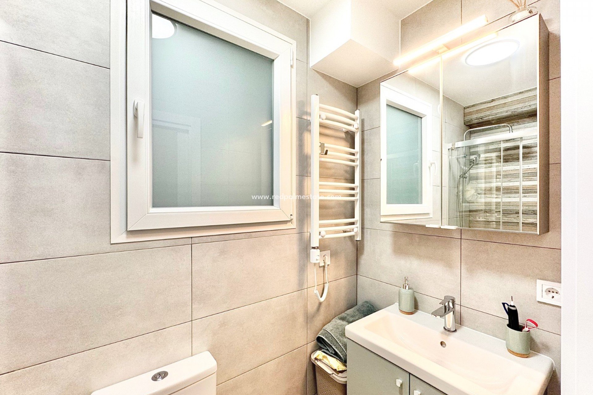 Videresalg - Leiligheter -
Alicante - Carolinas Bajas