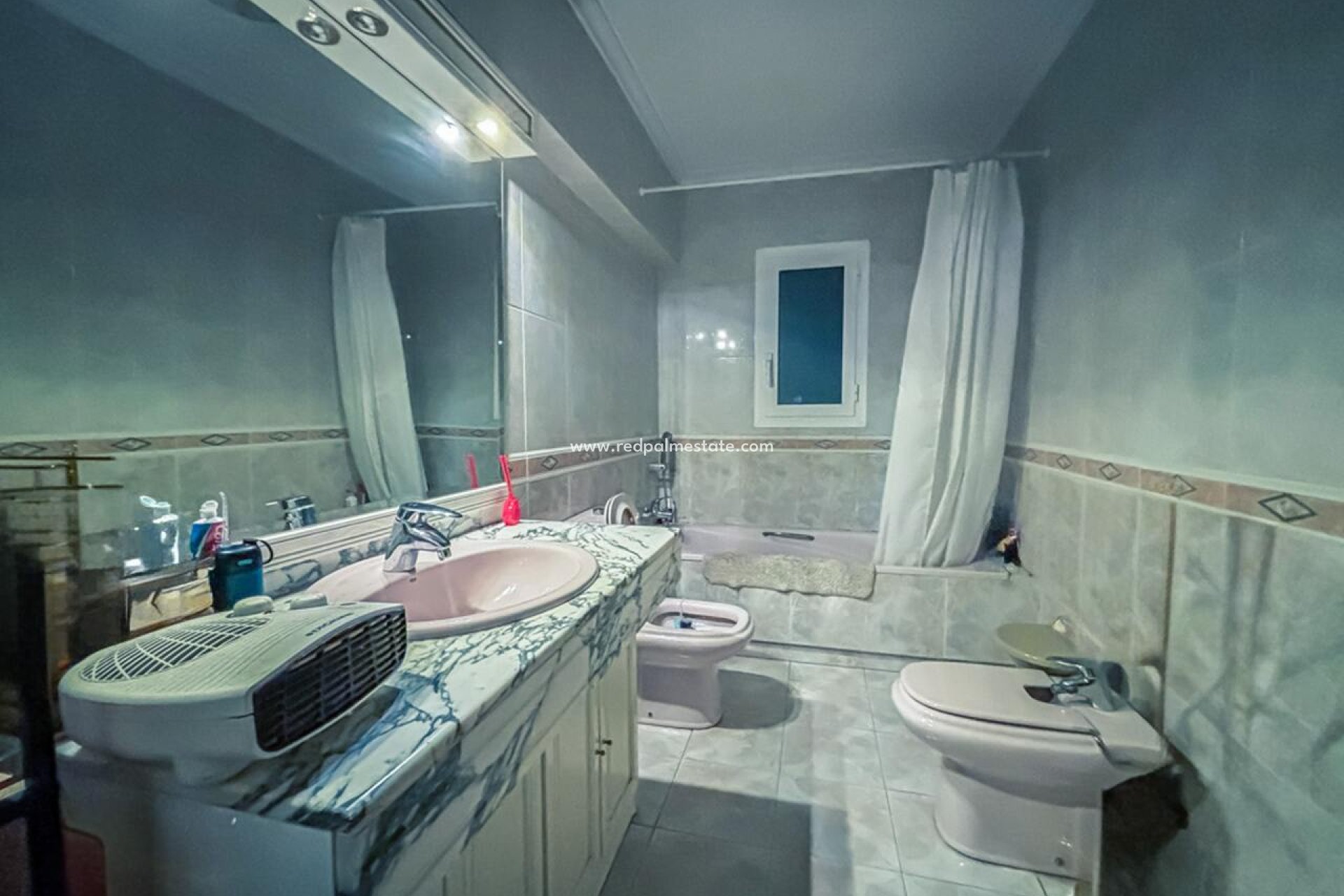 Videresalg - Leiligheter -
Alicante