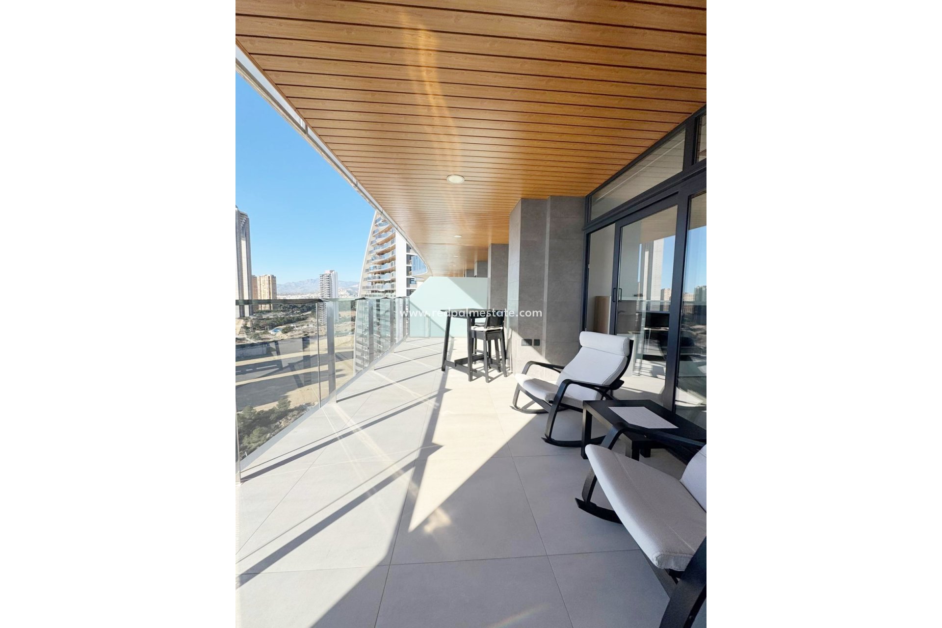 Videresalg - Leiligheter -
Benidorm - Costa Blanca