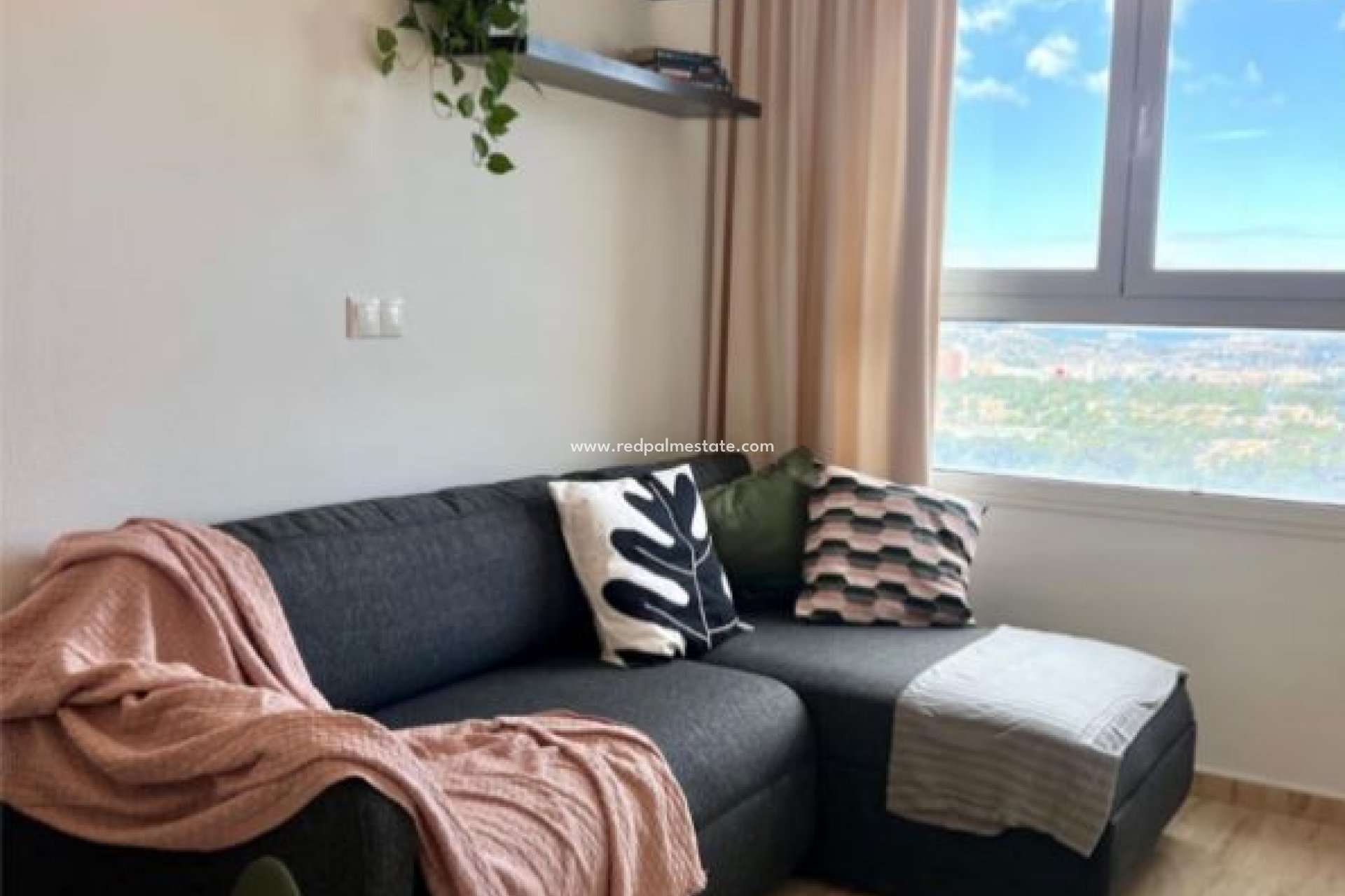 Videresalg - Leiligheter -
Benidorm - Costa Blanca