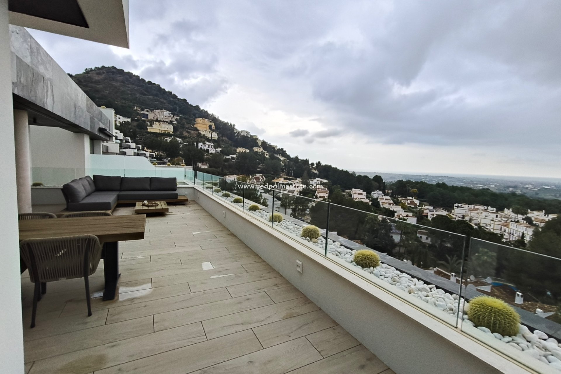 Videresalg - Leiligheter -
Denia