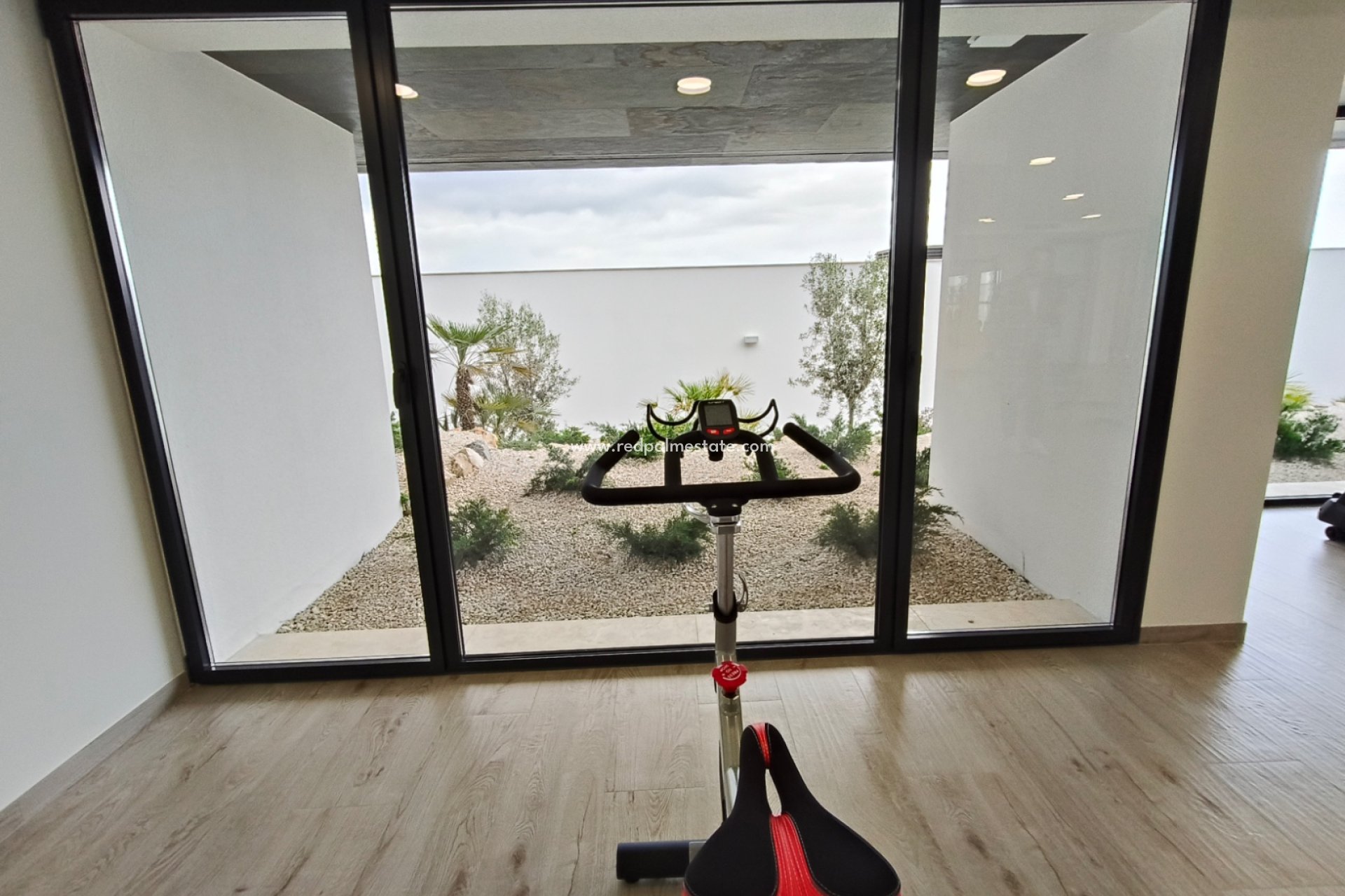 Videresalg - Leiligheter -
Denia