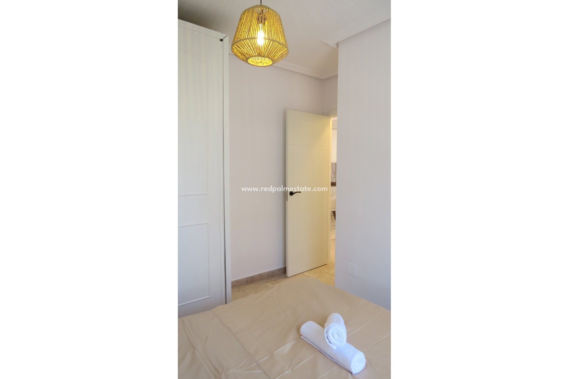 Videresalg - Leiligheter -
Orihuela Costa - La Zenia