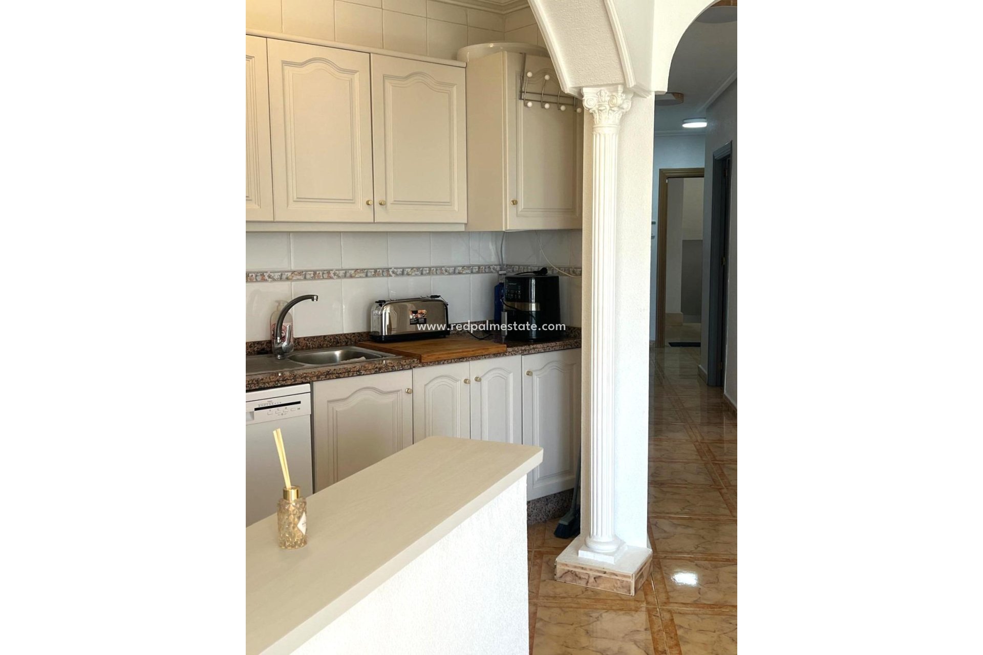 Videresalg - Leiligheter -
Orihuela Costa - La Zenia