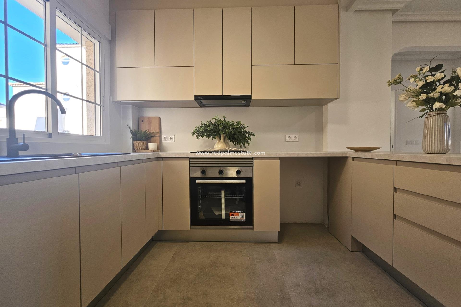 Videresalg - Leiligheter -
Orihuela Costa - Lomas de Cabo Roig