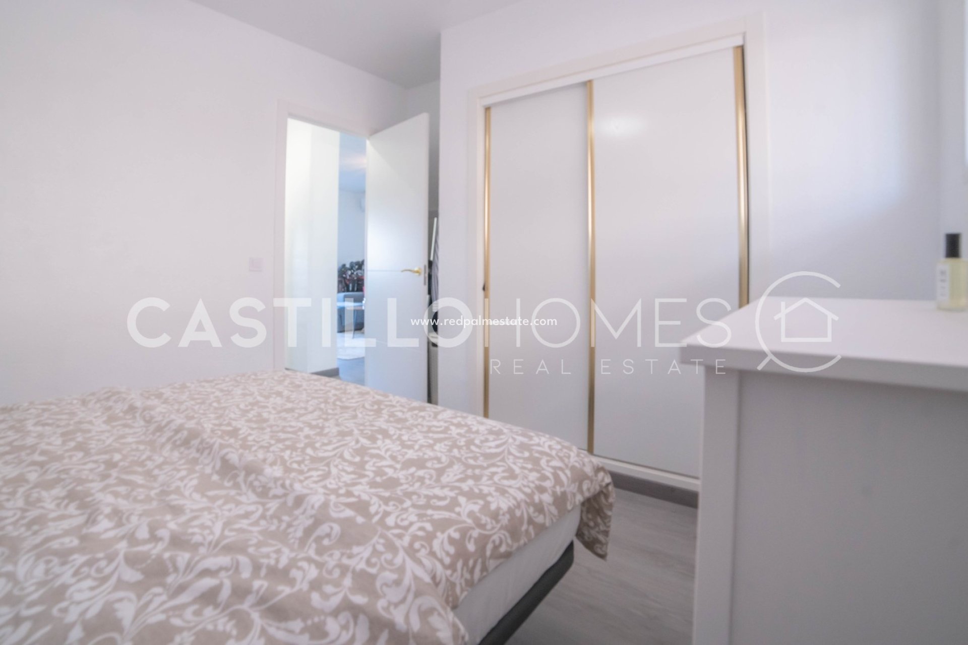 Videresalg - Leiligheter -
Orihuela Costa - Punta prima