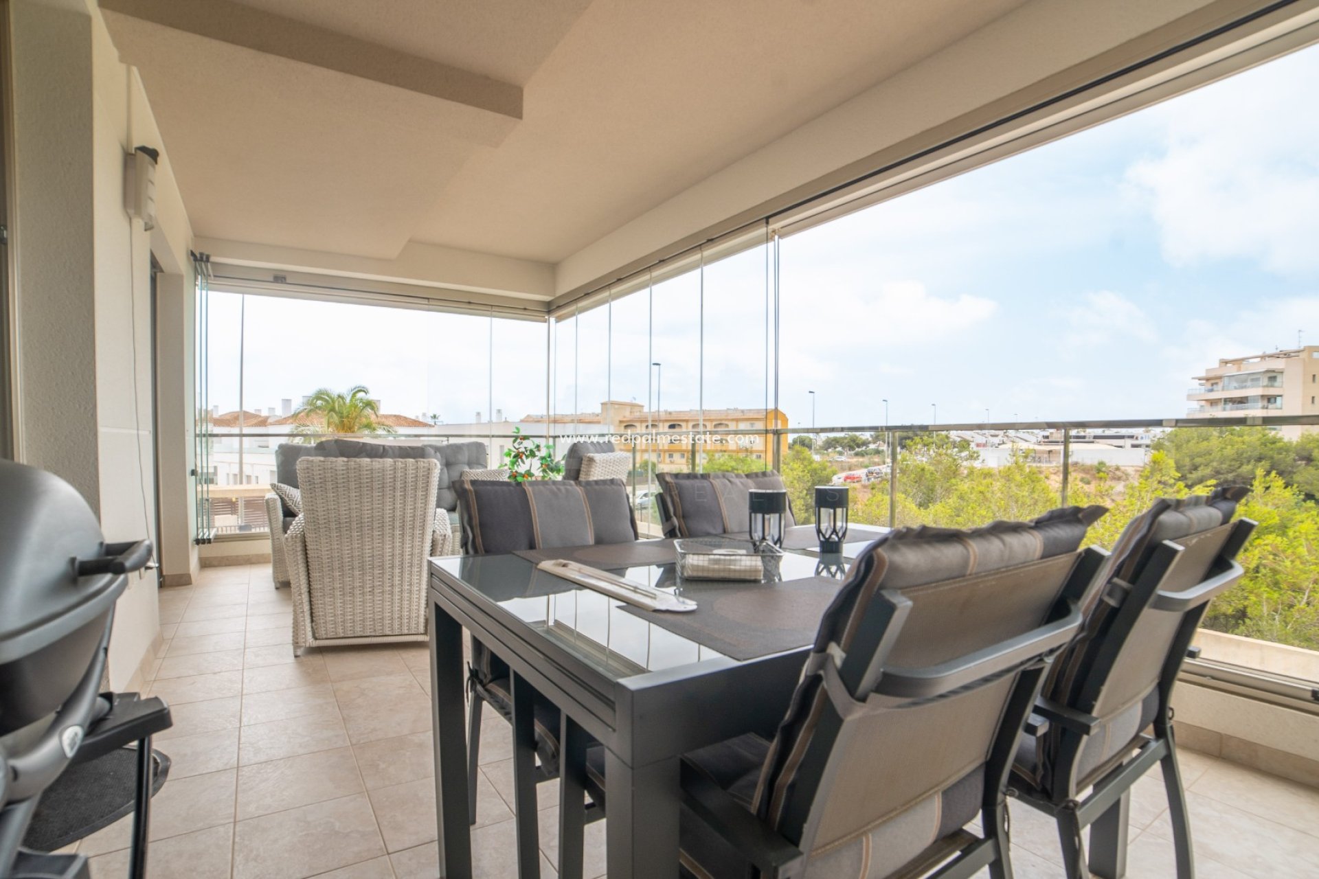 Videresalg - Leiligheter -
Orihuela Costa - Villamartín