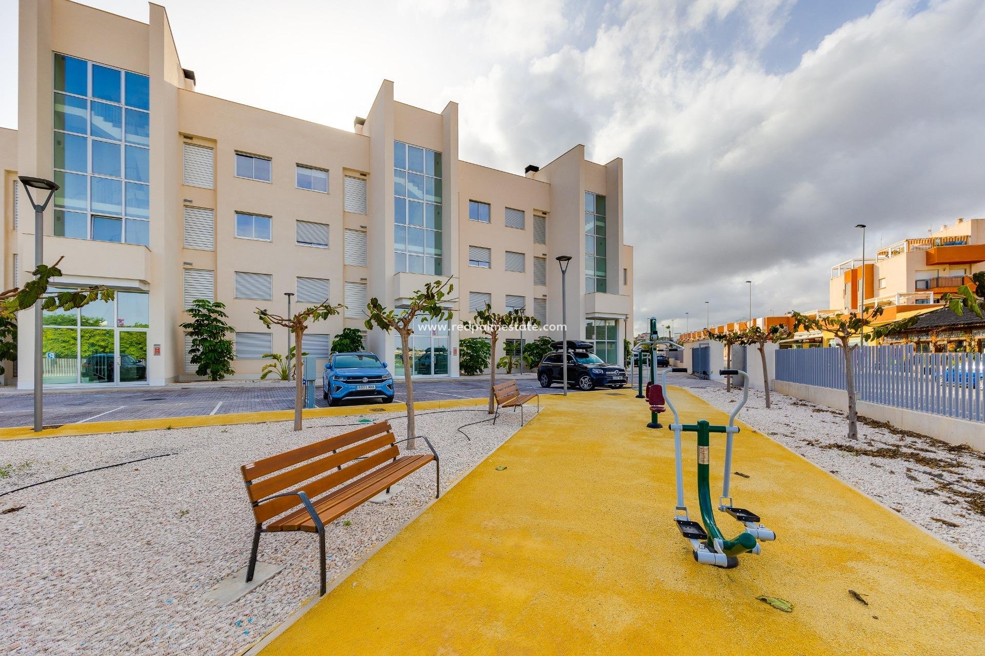 Videresalg - Leiligheter -
Orihuela Costa - Villamartín