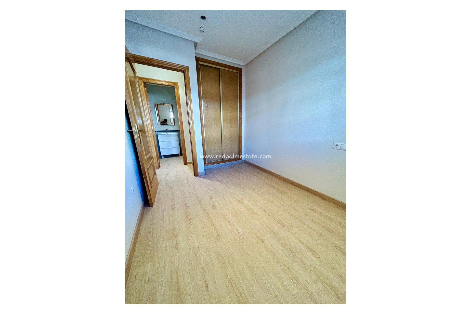 Videresalg - Leiligheter -
San Isidro - Inland