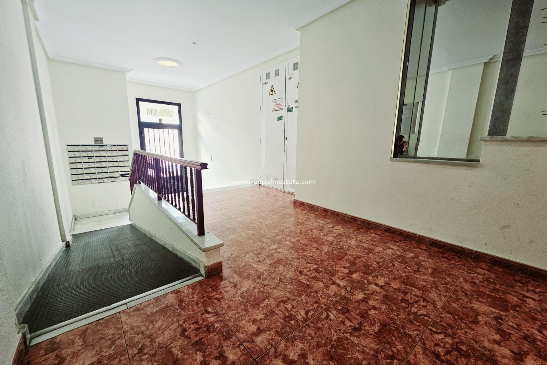 Videresalg - Leiligheter -
Torrevieja - Center