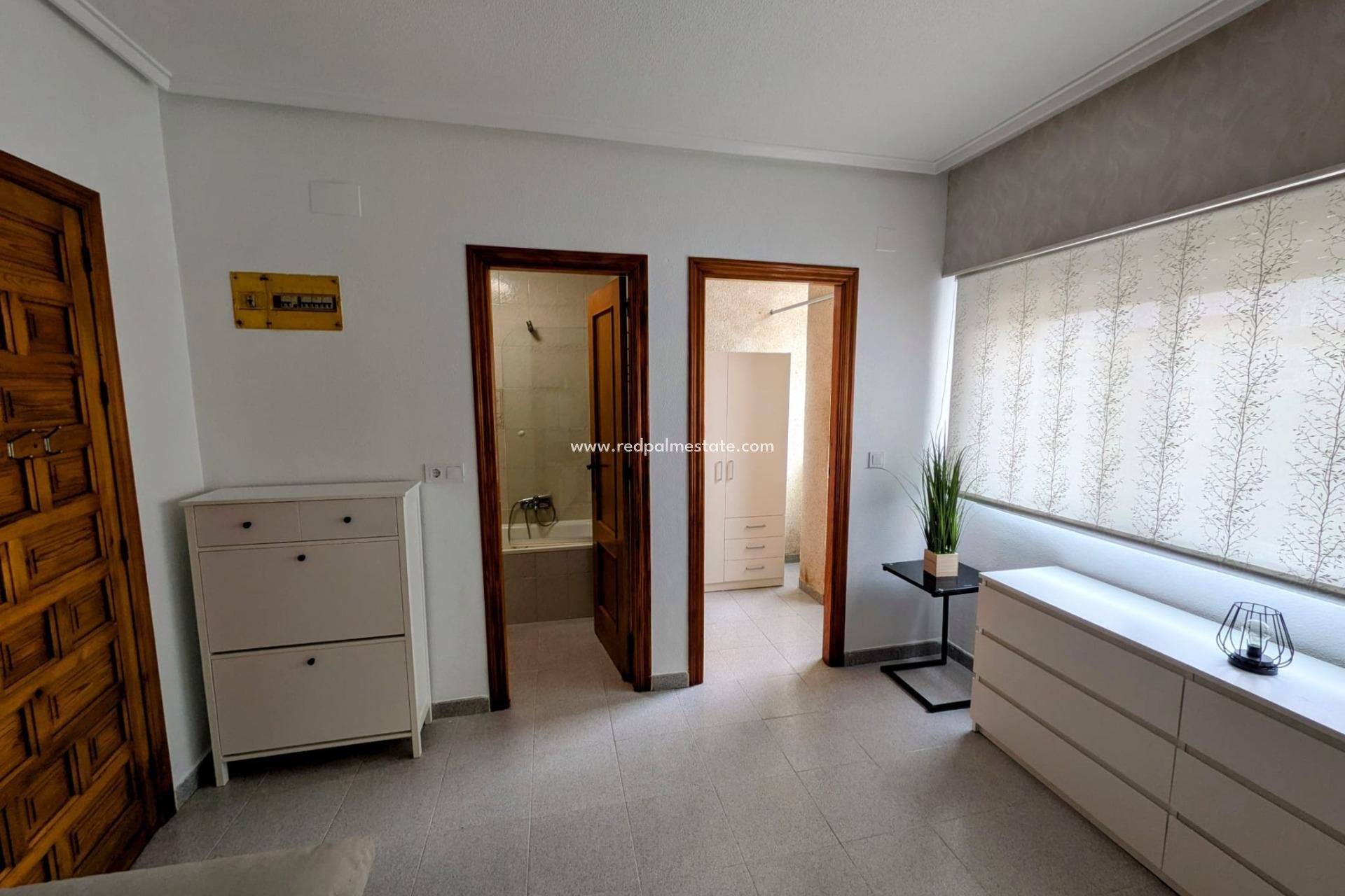 Videresalg - Leiligheter -
Torrevieja - Center