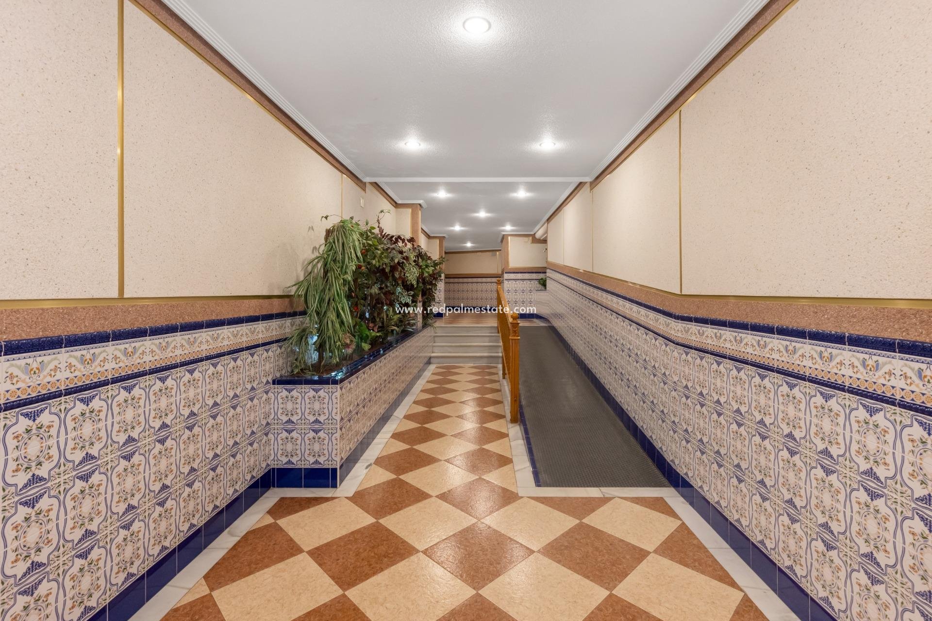 Videresalg - Leiligheter -
Torrevieja - La Mata