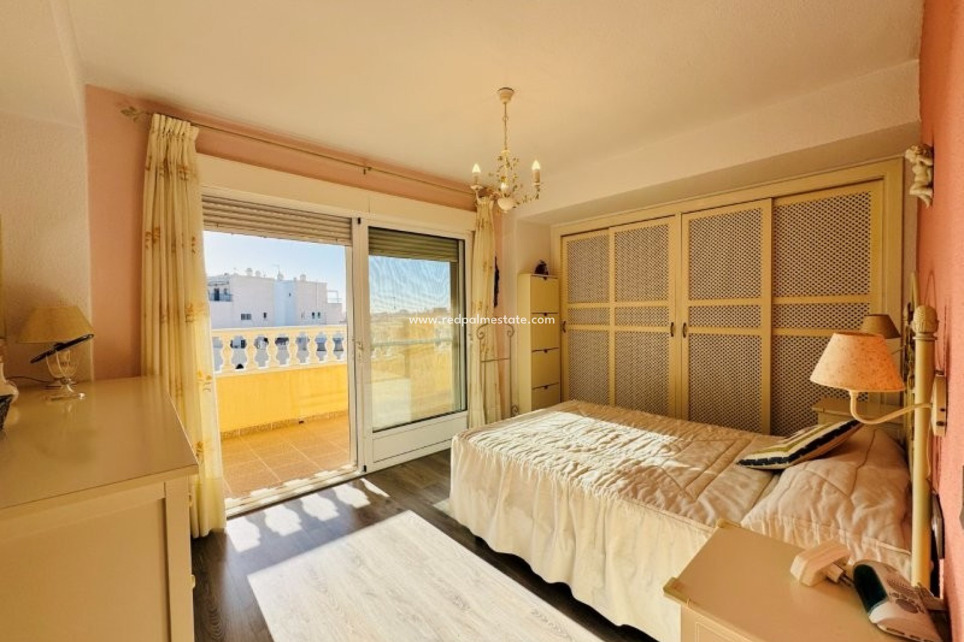 Videresalg - Leiligheter -
Torrevieja - La Mata