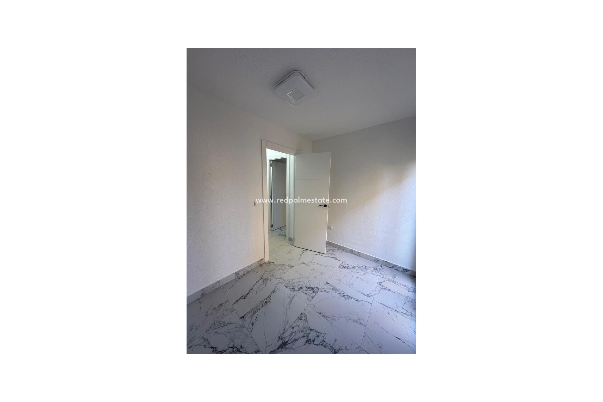 Videresalg - Leiligheter -
Torrevieja - La Veleta