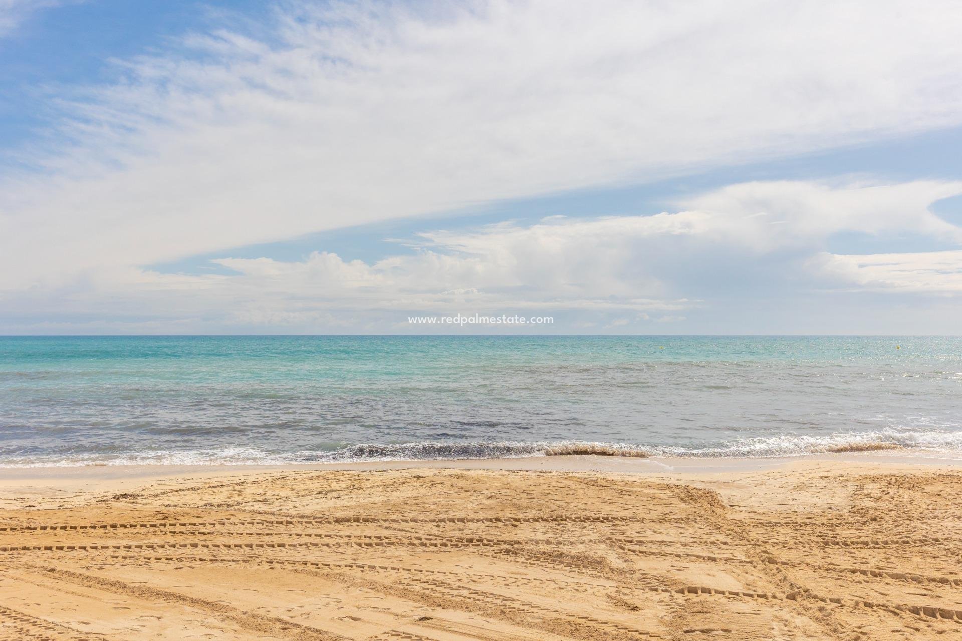 Videresalg - Leiligheter -
Torrevieja - Playa de los Locos