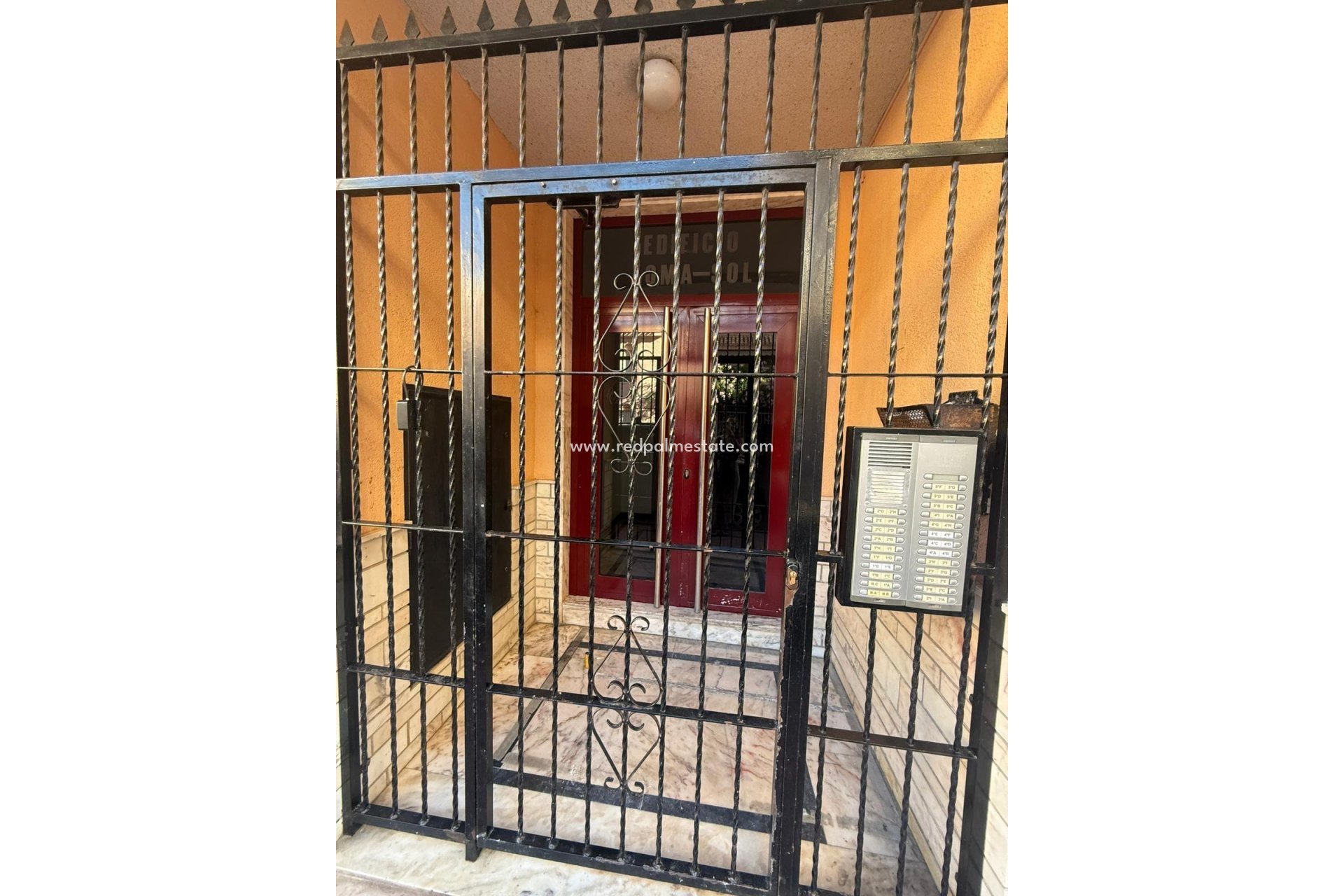 Videresalg - Leiligheter -
Torrevieja - Playa del Cura