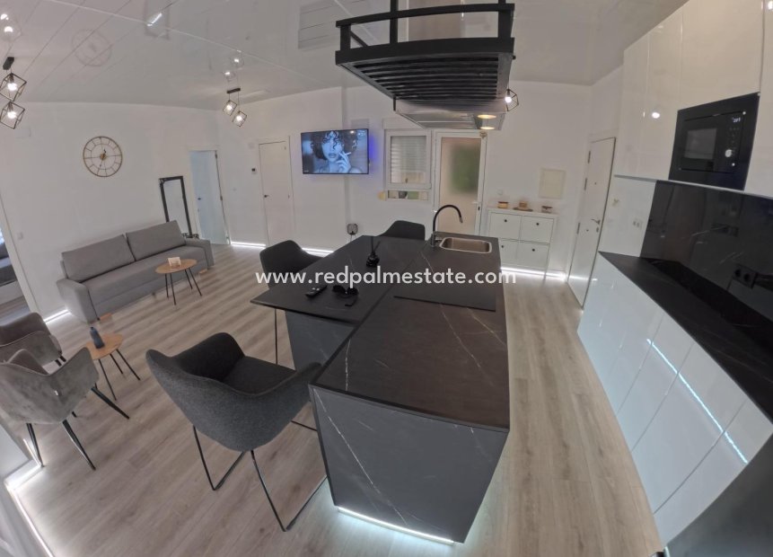 Videresalg - Leiligheter -
Torrevieja - Playa del Cura