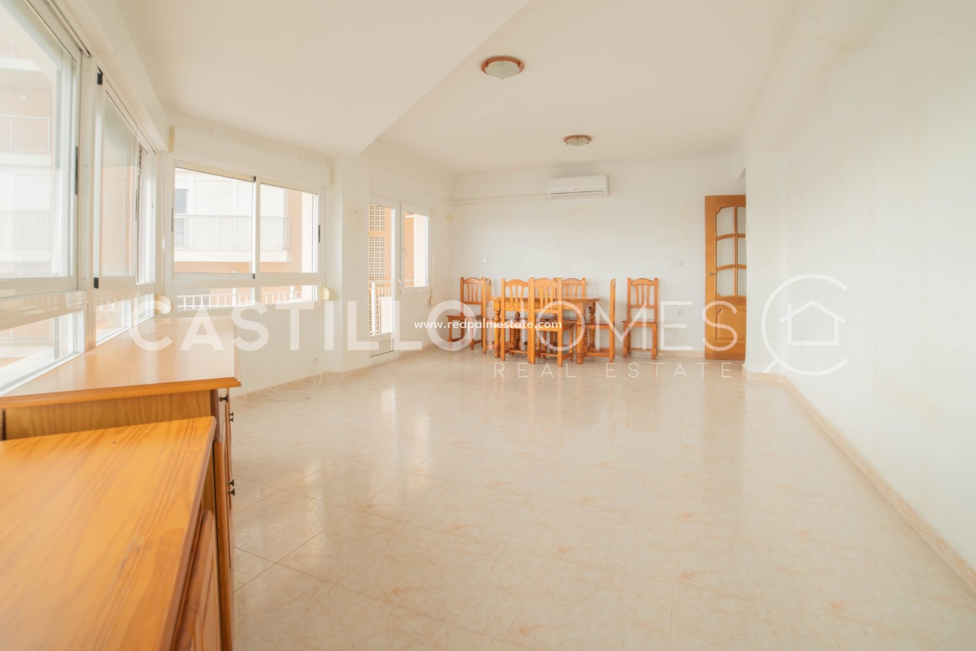 Videresalg - Leiligheter -
Torrevieja - Playa del Cura