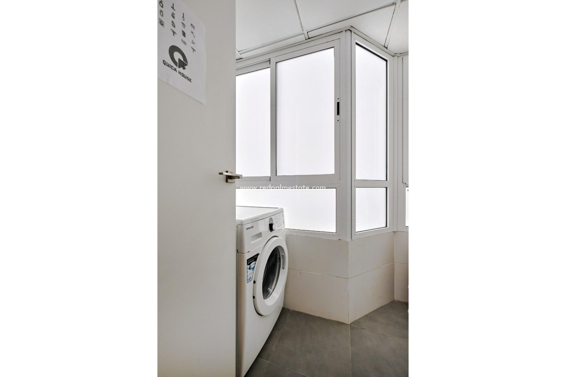 Videresalg - Leiligheter -
Torrevieja - Playa del Cura